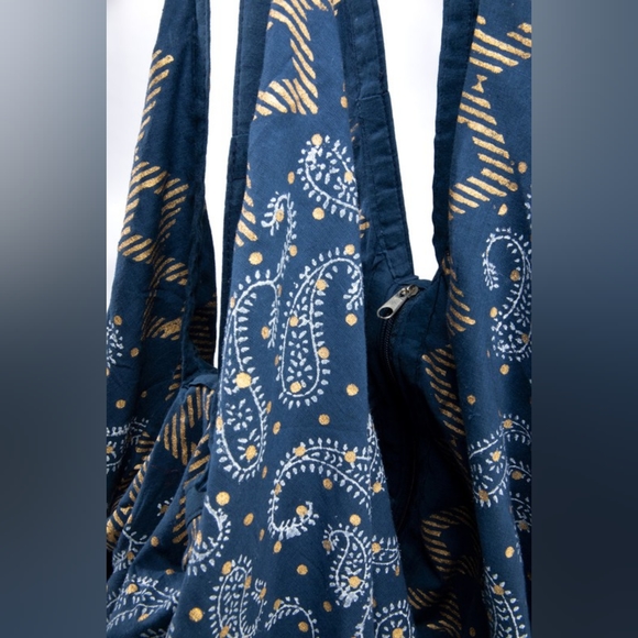 Boho Chic Beach Yoga Hobo Shoulder Bag - 100% Cotton - Bohemian Ethnic Inspired - Picture 8 of 10